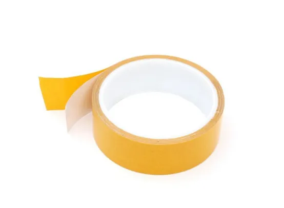 Che cos'è il nastro biadesivo a base di olio e perché così tanti utenti lo scelgono ancora?